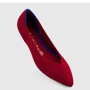 Rothy’s point in chili red!